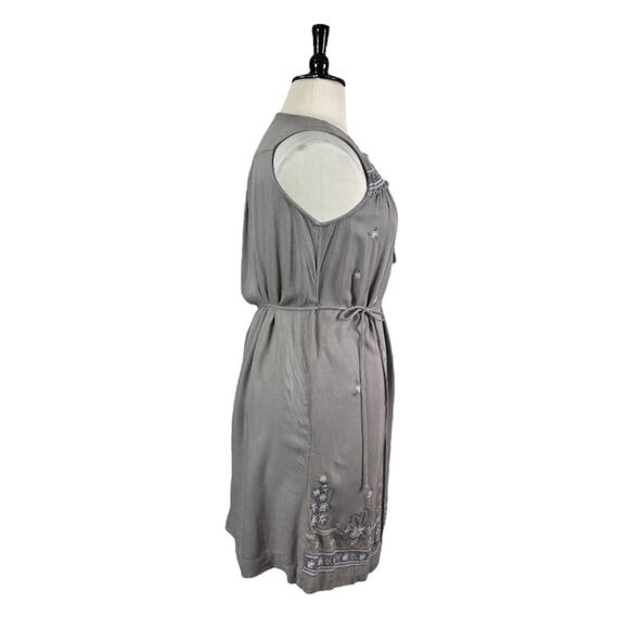 Time and Tru Shift Dress Embroidered Tassel Neck Sleeveless Taupe Women’s XL - Picture 3 of 13